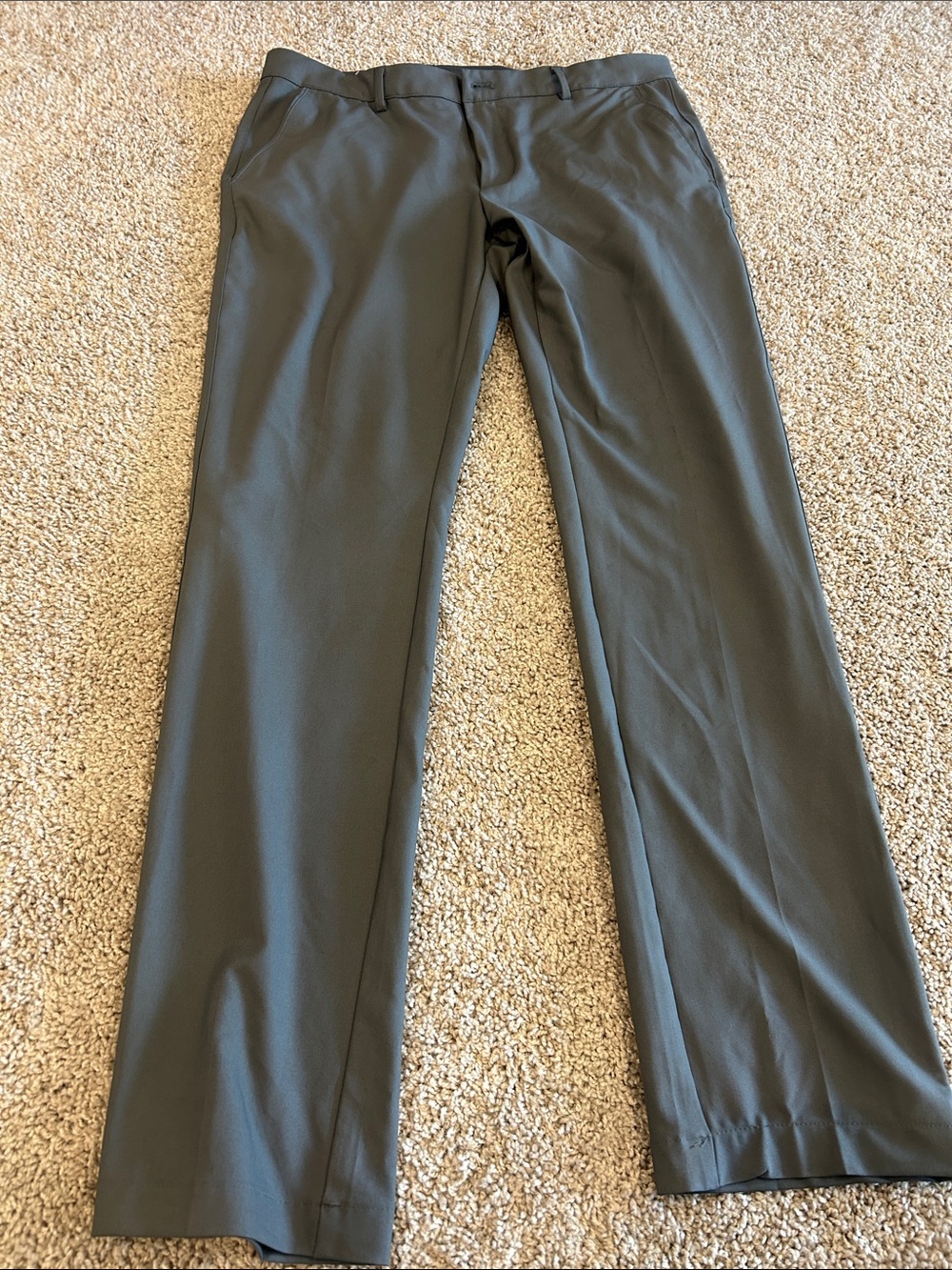 Greg Norman Collection Men's Dress Pants in Dark Gray